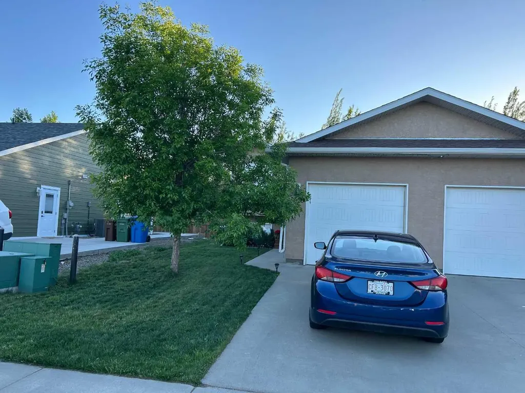 5026 41 Street Taber AB T1G 0C4