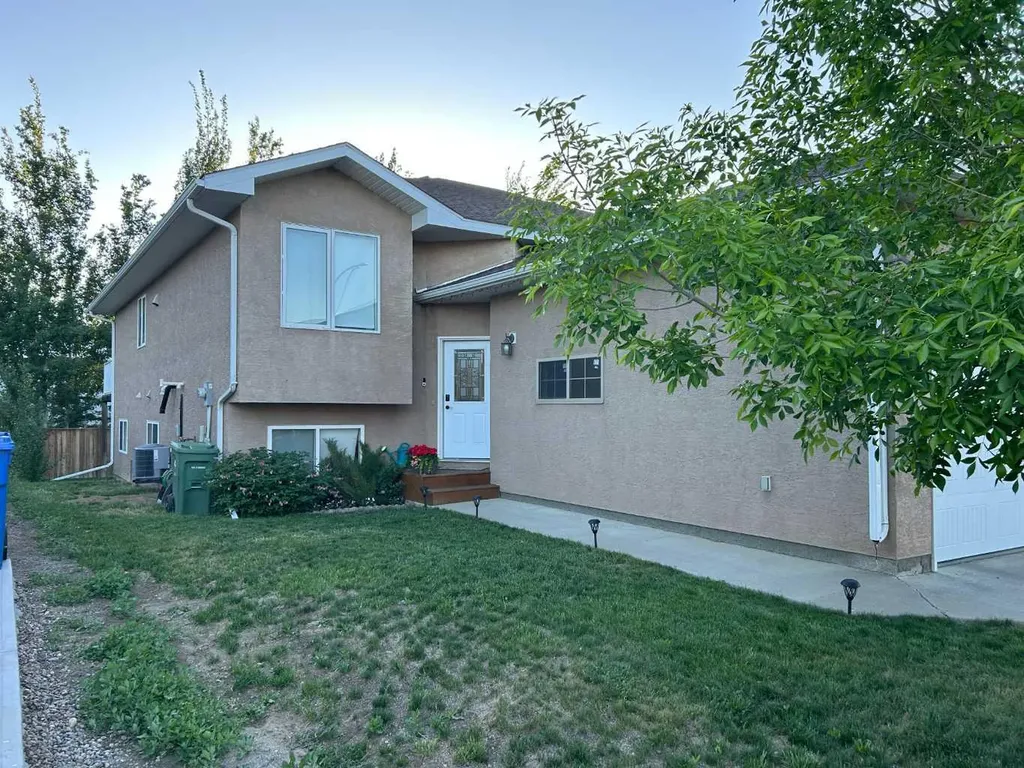 5026 41 Street Taber AB T1G 0C4