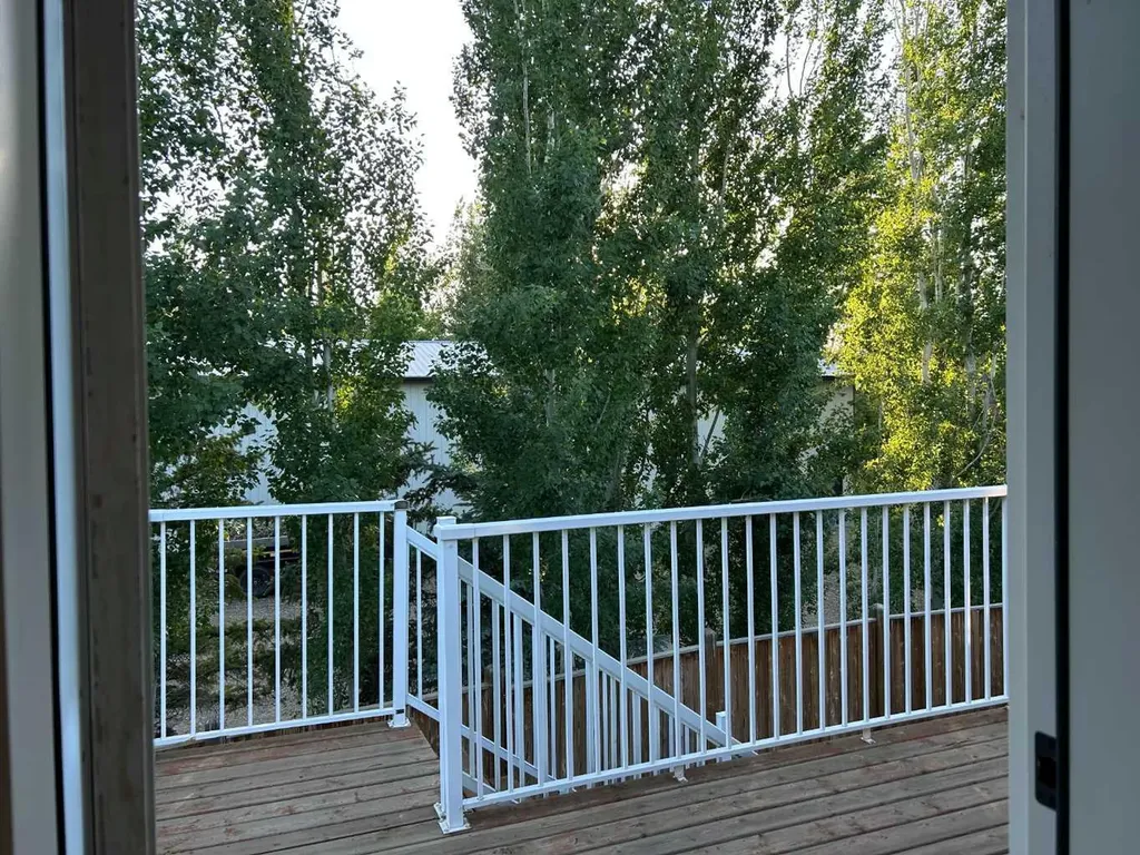 5026 41 Street Taber AB T1G 0C4