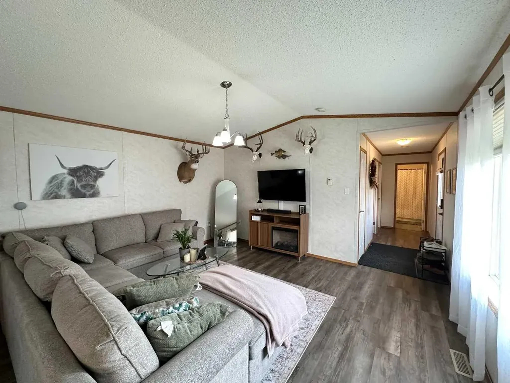 4603 50 Street Vermilion AB T9X 1Y4