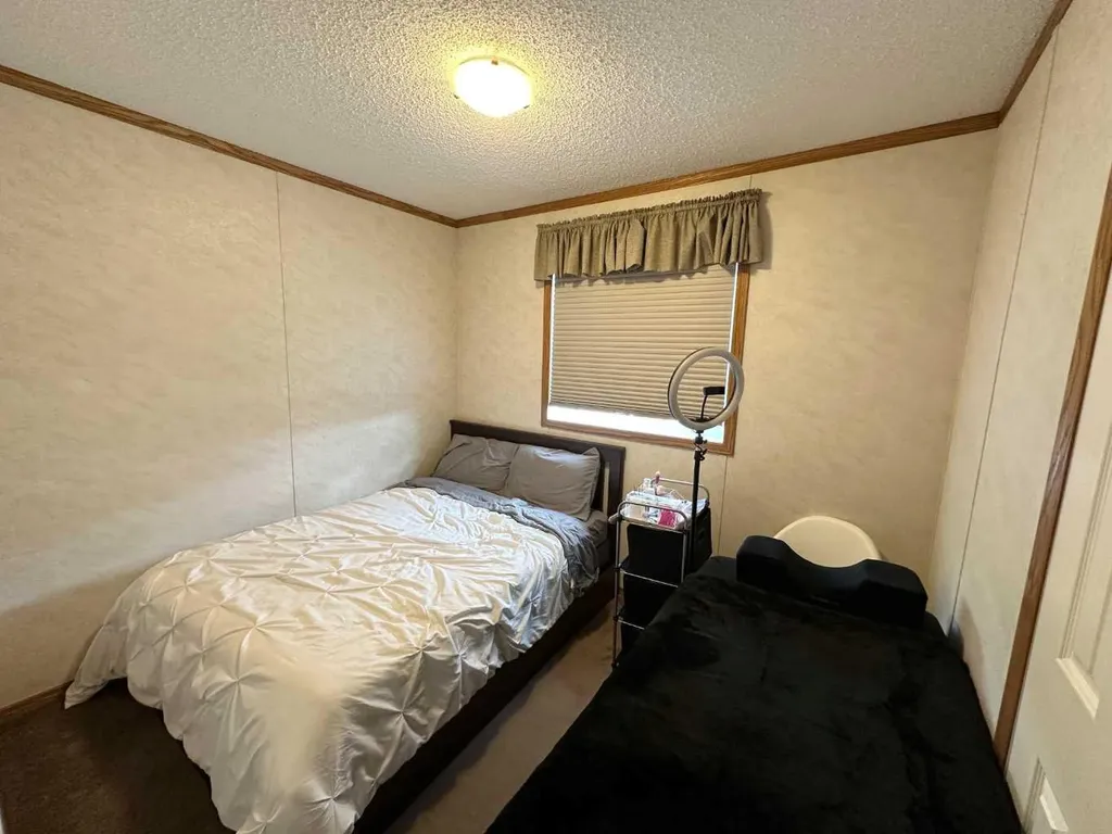 4603 50 Street Vermilion AB T9X 1Y4