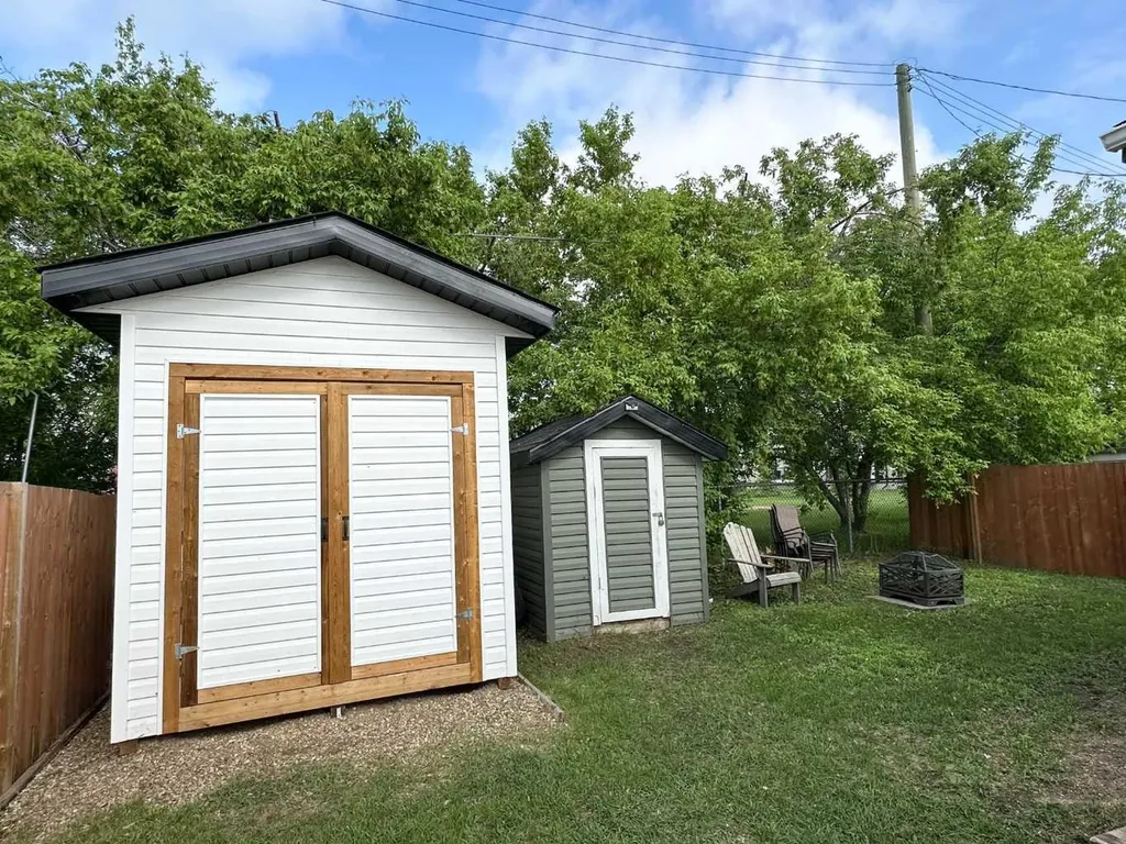 4603 50 Street Vermilion AB T9X 1Y4