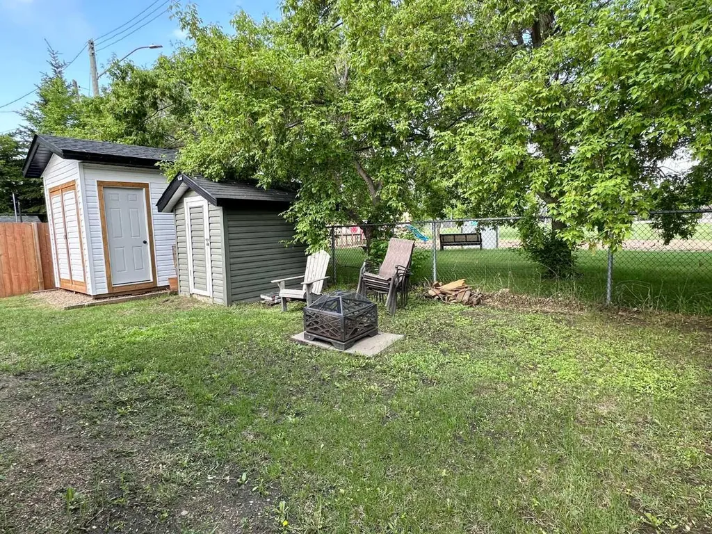 4603 50 Street Vermilion AB T9X 1Y4