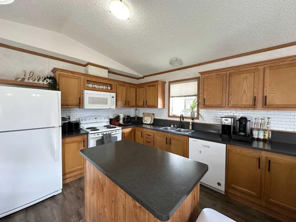4603 50 Street Vermilion AB T9X 1Y4