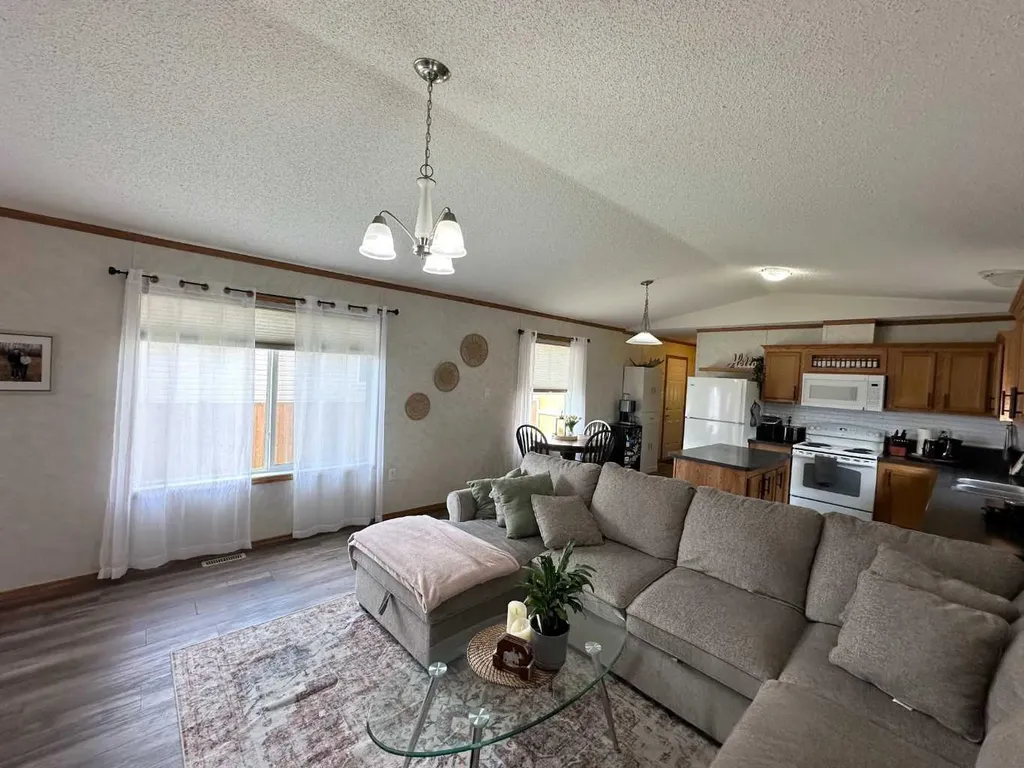 4603 50 Street Vermilion AB T9X 1Y4