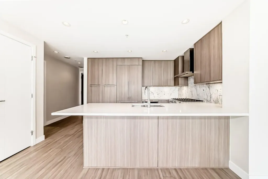 930 16 Avenue SW Calgary AB T2R 1C2