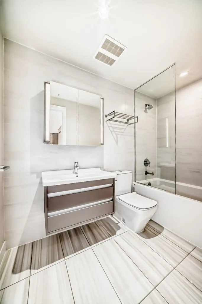 930 16 Avenue SW Calgary AB T2R 1C2