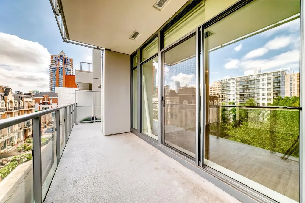 930 16 Avenue SW Calgary AB T2R 1C2