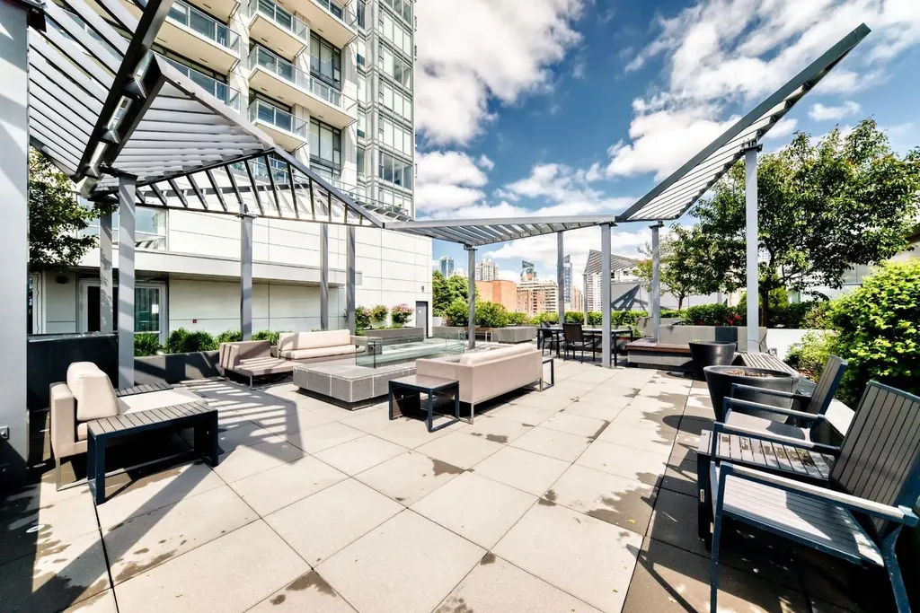 930 16 Avenue SW Calgary AB T2R 1C2