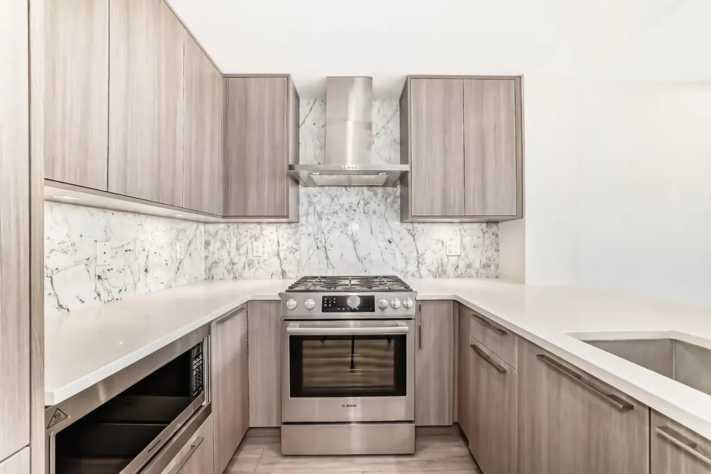 930 16 Avenue SW Calgary AB T2R 1C2