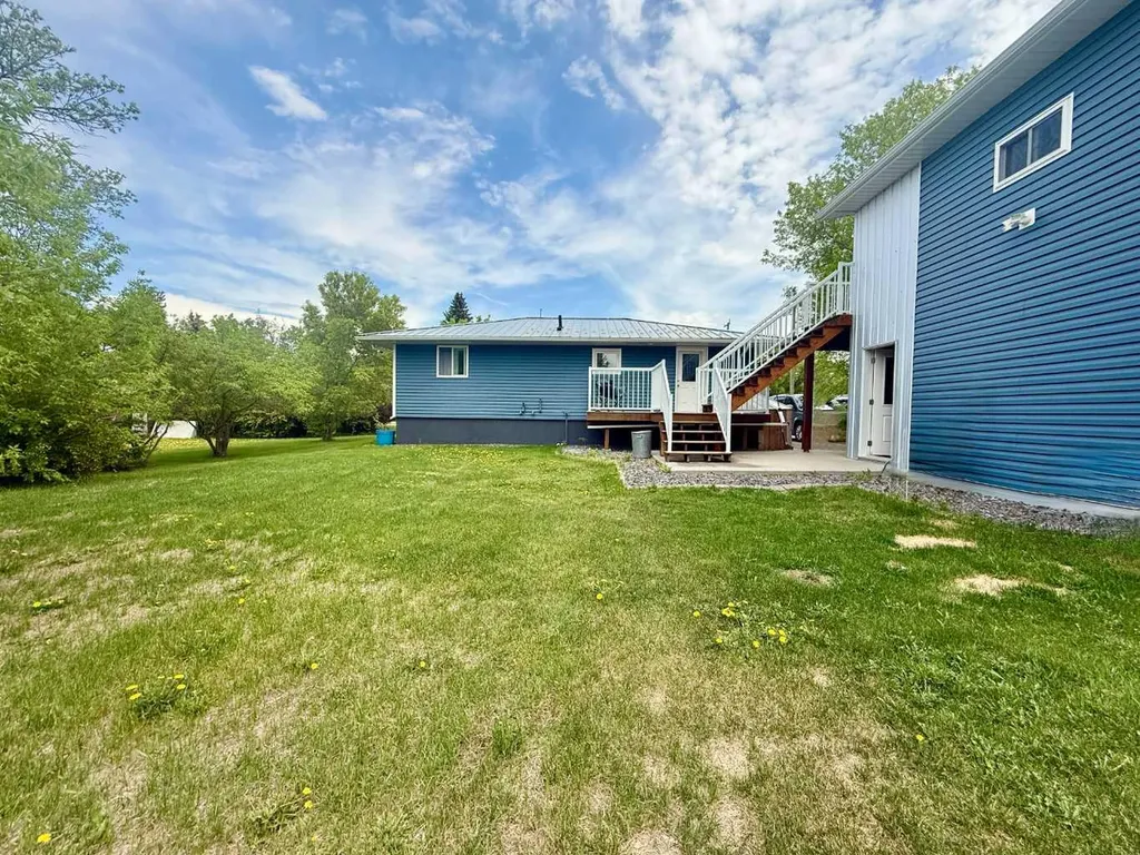 5144 53 Street Irma AB T0B 2H0