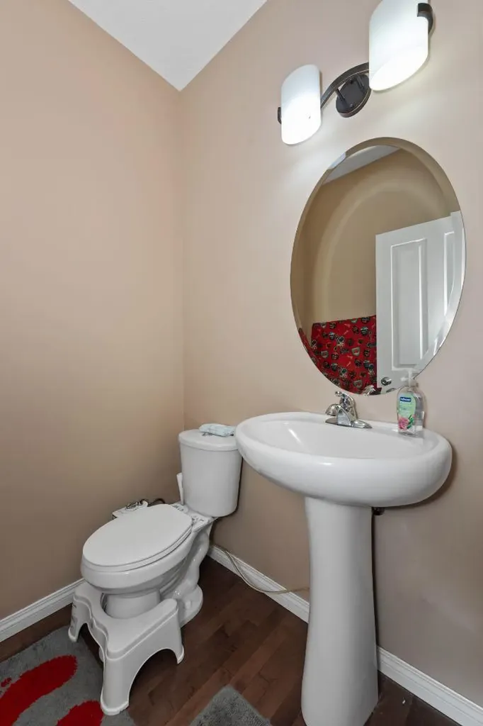 203 Morningside Circle SW Airdrie AB T4B 0L7