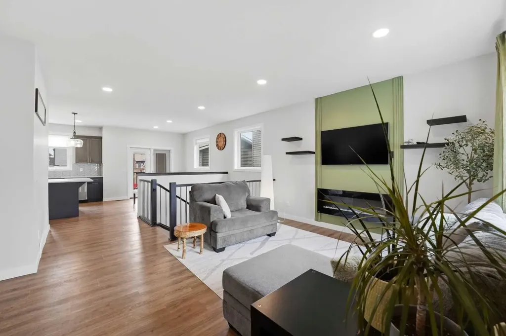 77 Murphy Close Blackfalds AB T4M 0H5