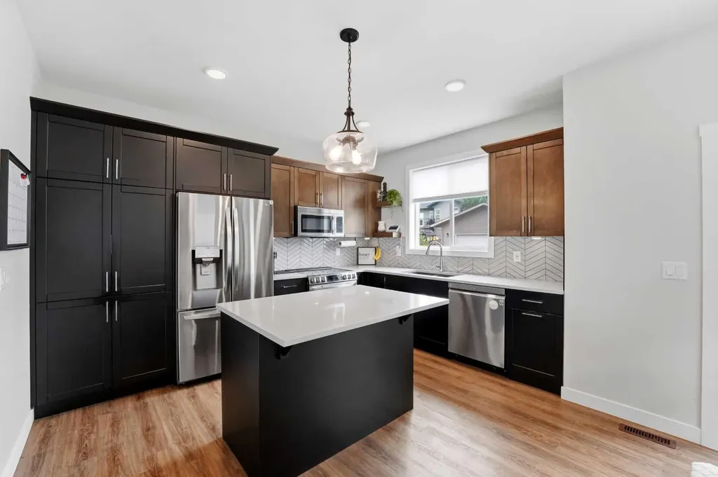 77 Murphy Close Blackfalds AB T4M 0H5