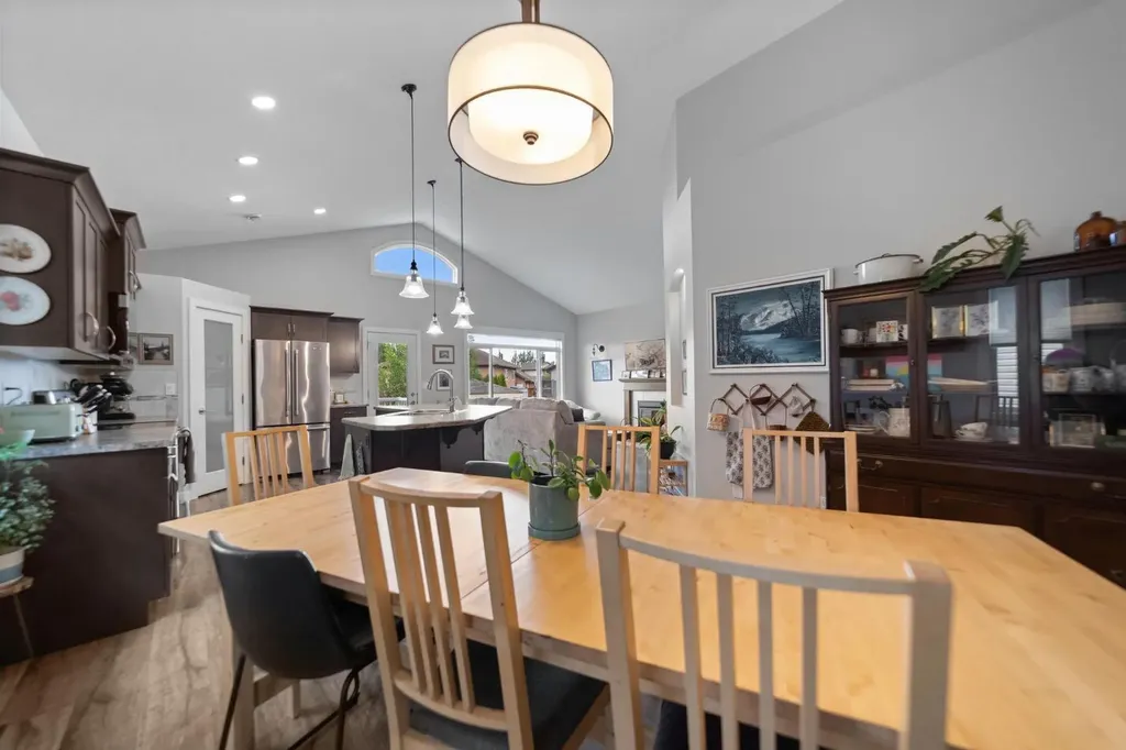 3419 51 Street Camrose AB T4V 5J2