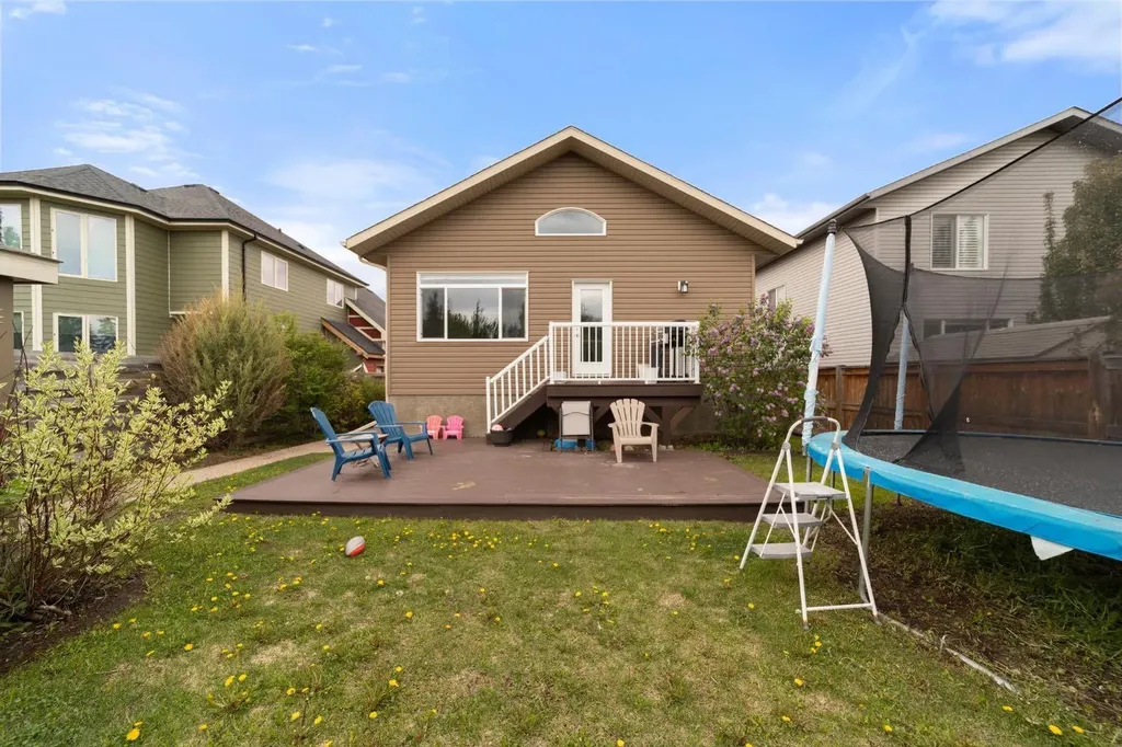3419 51 Street Camrose AB T4V 5J2
