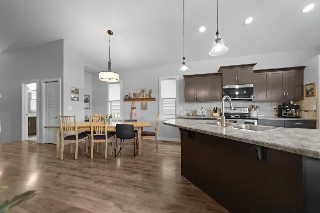3419 51 Street Camrose AB T4V 5J2