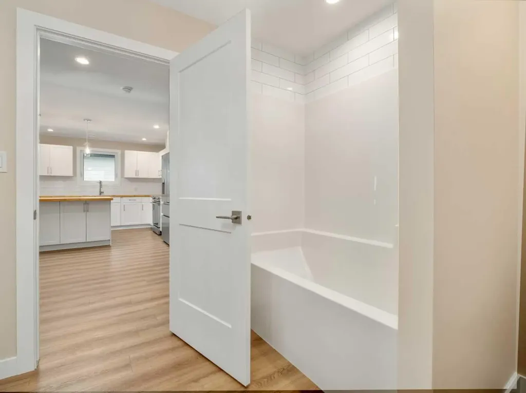 4818 72 Avenue Taber AB T1G 0G7