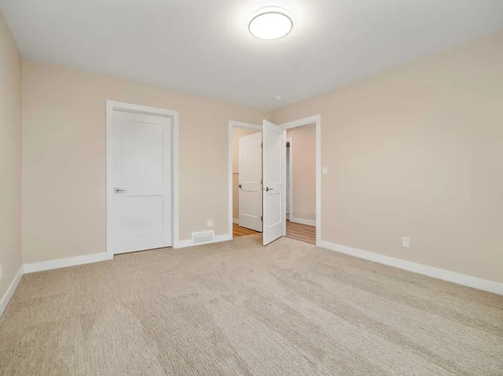 4818 72 Avenue Taber AB T1G 0G7