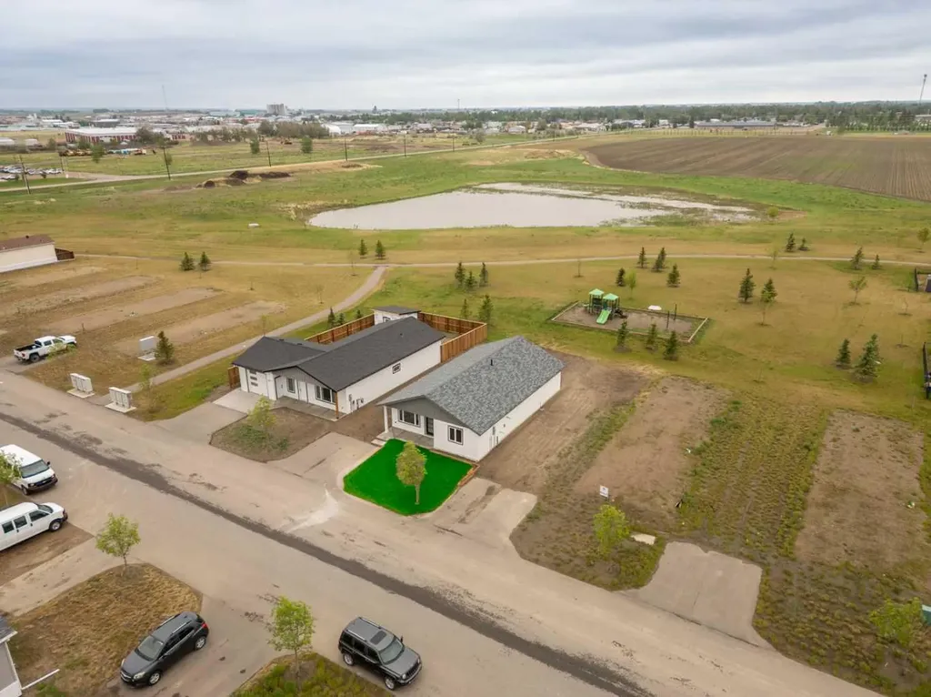 4818 72 Avenue Taber AB T1G 0G7