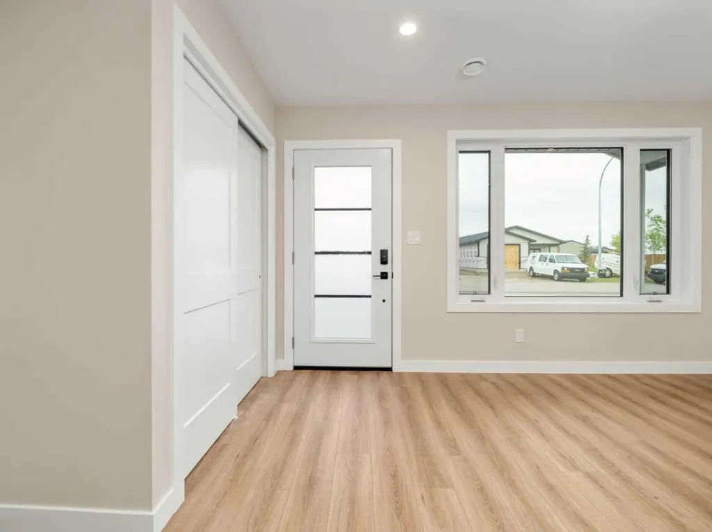 4818 72 Avenue Taber AB T1G 0G7