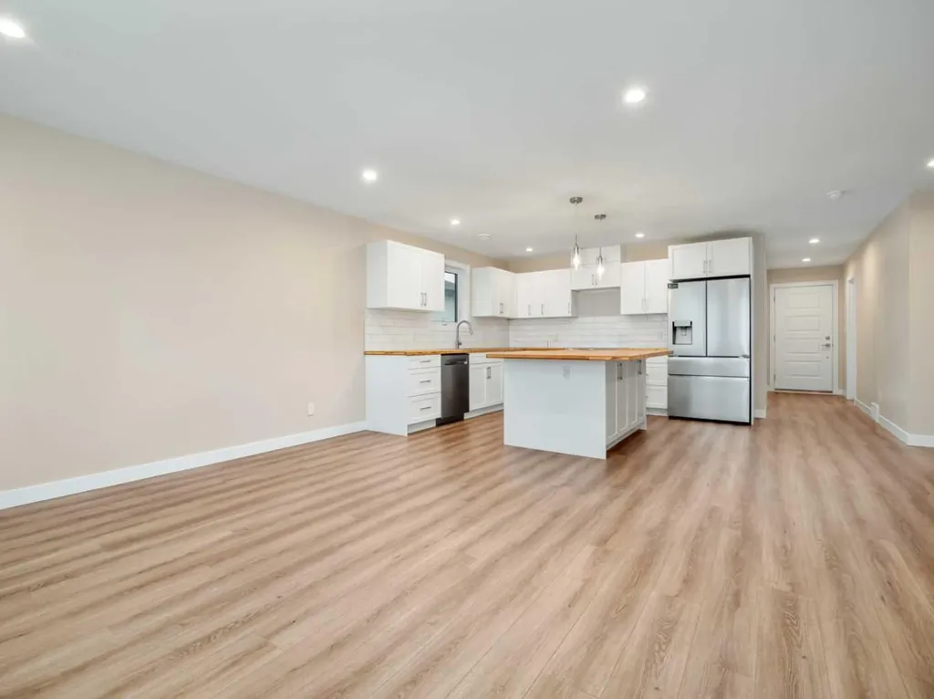 4818 72 Avenue Taber AB T1G 0G7
