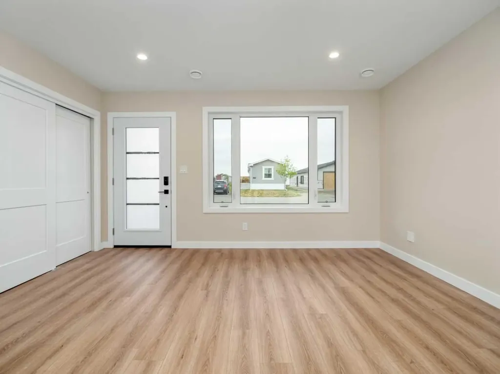 4818 72 Avenue Taber AB T1G 0G7