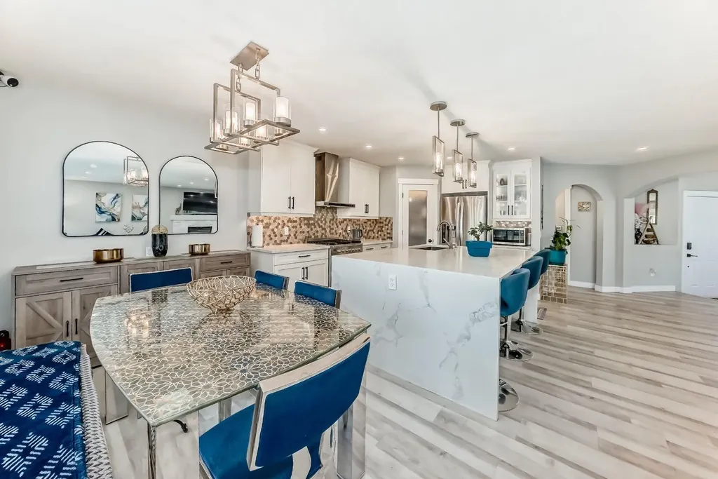 11961 Coventry Hills Way NE Calgary AB T3K 6J4