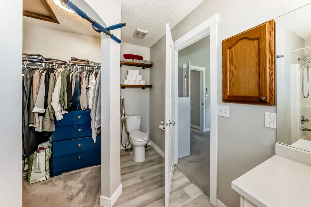 11961 Coventry Hills Way NE Calgary AB T3K 6J4