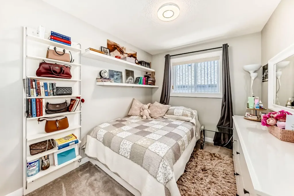 11961 Coventry Hills Way NE Calgary AB T3K 6J4