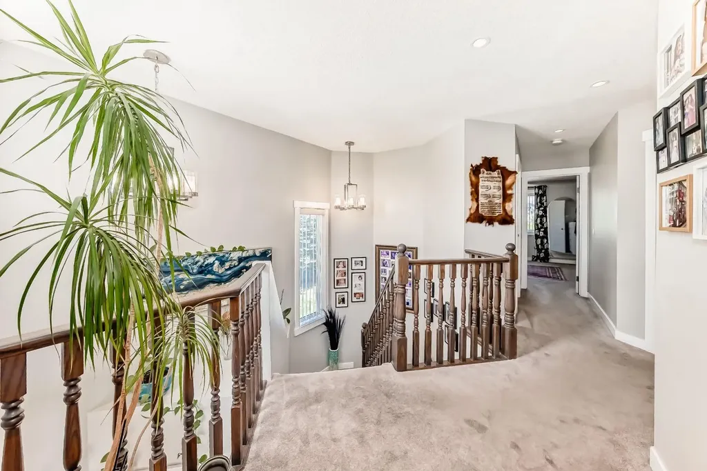 11961 Coventry Hills Way NE Calgary AB T3K 6J4