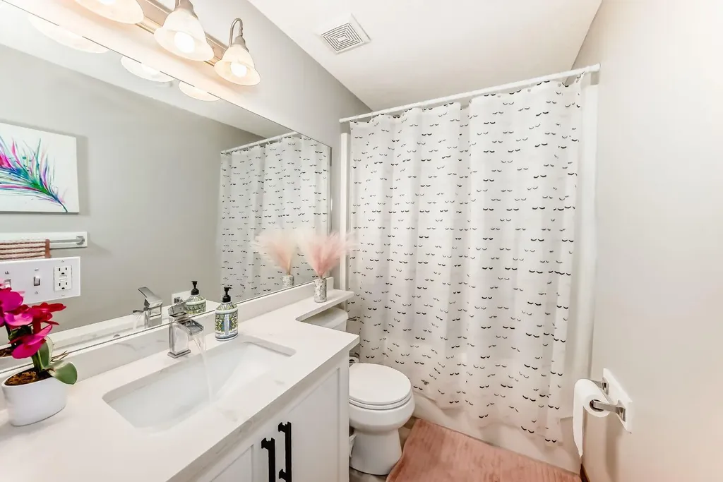 11961 Coventry Hills Way NE Calgary AB T3K 6J4