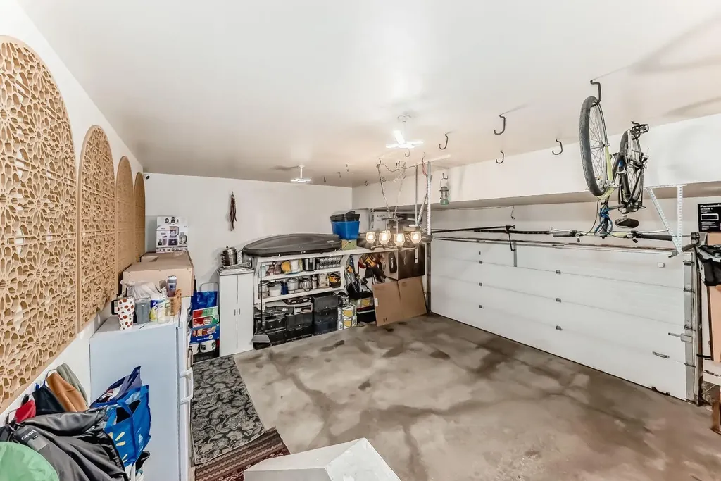 11961 Coventry Hills Way NE Calgary AB T3K 6J4