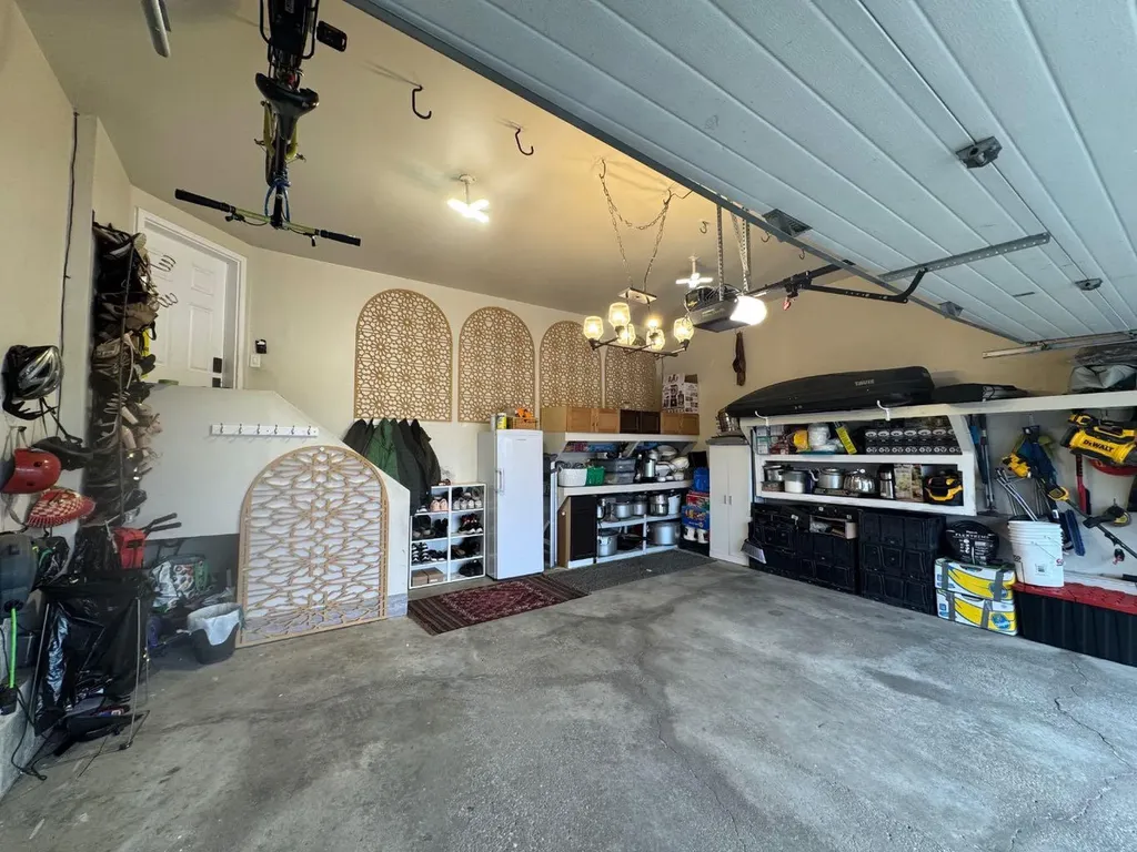 11961 Coventry Hills Way NE Calgary AB T3K 6J4