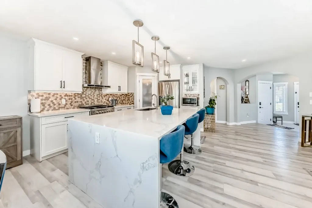 11961 Coventry Hills Way NE Calgary AB T3K 6J4