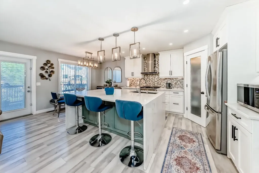 11961 Coventry Hills Way NE Calgary AB T3K 6J4