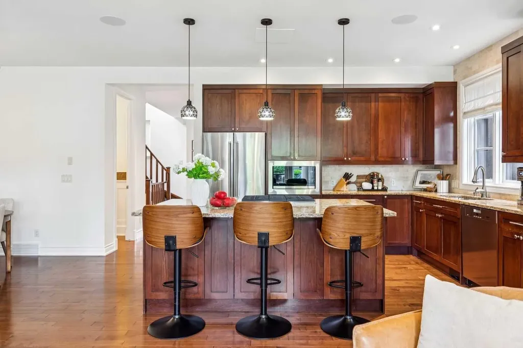 2228 Broadview Road NW Calgary AB T2N 3J2