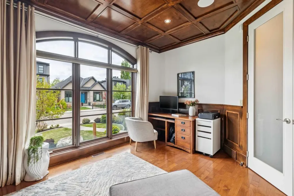 2228 Broadview Road NW Calgary AB T2N 3J2