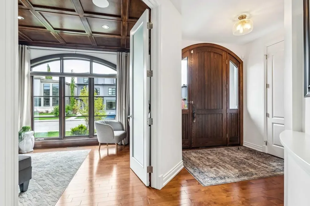 2228 Broadview Road NW Calgary AB T2N 3J2