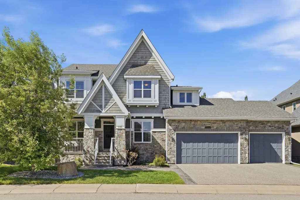120 Fortress Bay SW Calgary AB T3H 0T3