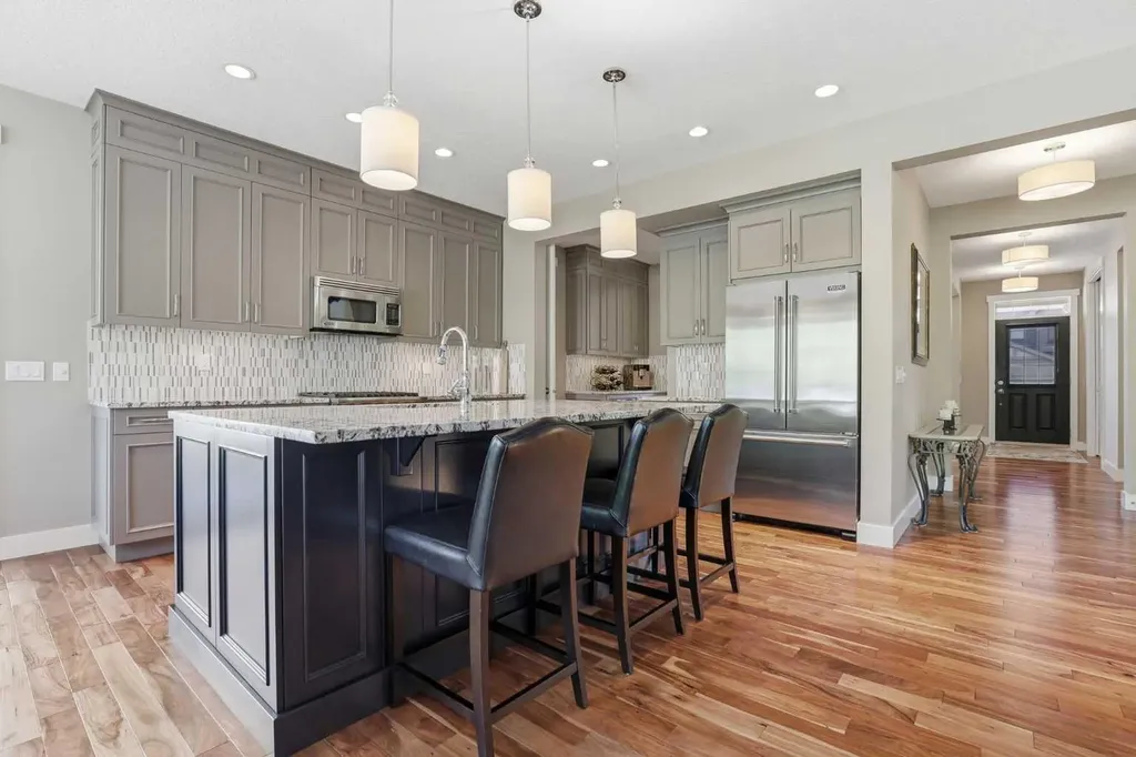 120 Fortress Bay SW Calgary AB T3H 0T3