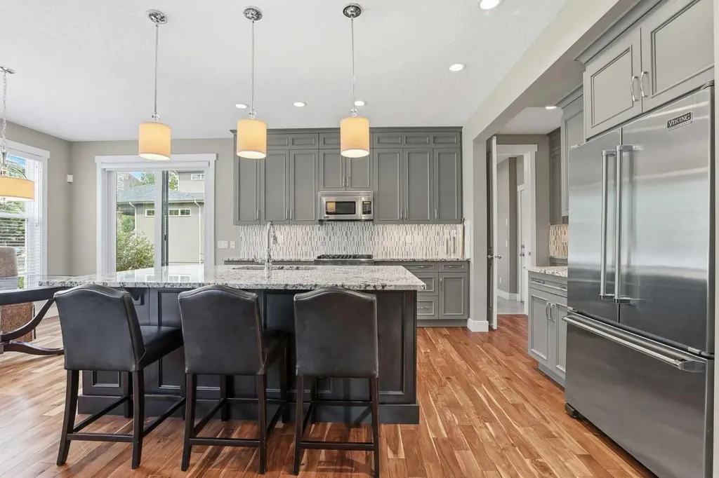 120 Fortress Bay SW Calgary AB T3H 0T3