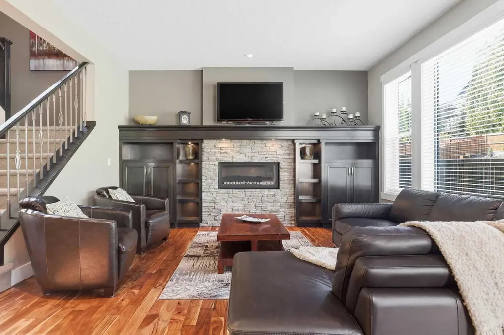 120 Fortress Bay SW Calgary AB T3H 0T3