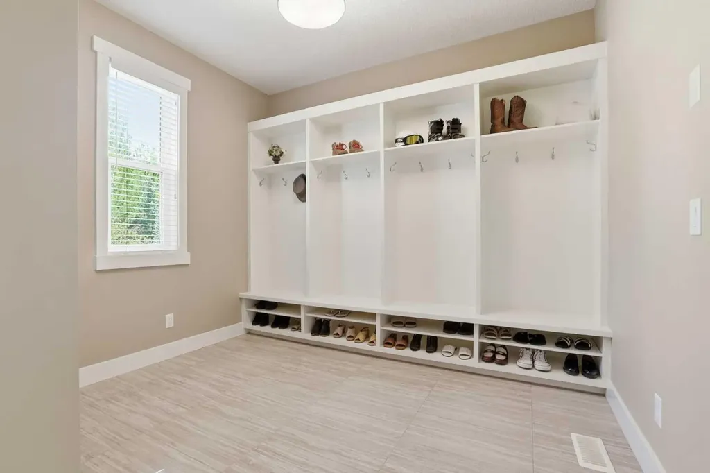 120 Fortress Bay SW Calgary AB T3H 0T3