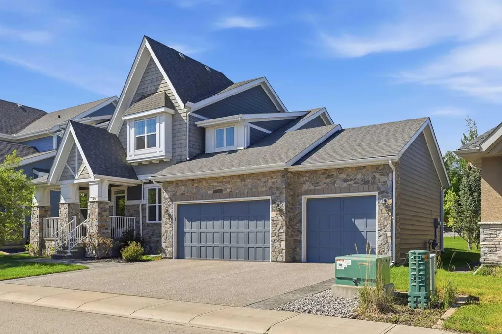 120 Fortress Bay SW Calgary AB T3H 0T3