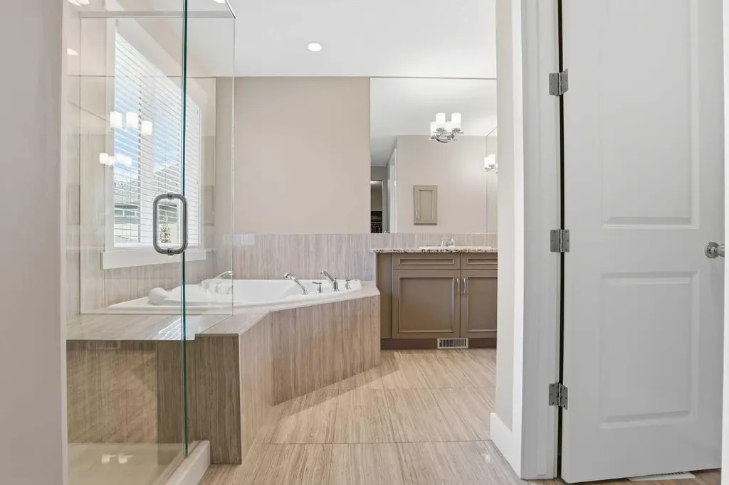 120 Fortress Bay SW Calgary AB T3H 0T3