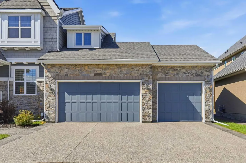 120 Fortress Bay SW Calgary AB T3H 0T3