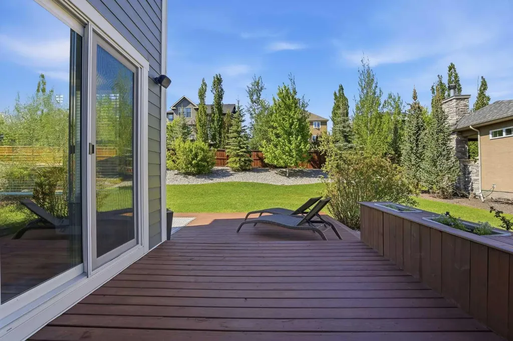 120 Fortress Bay SW Calgary AB T3H 0T3