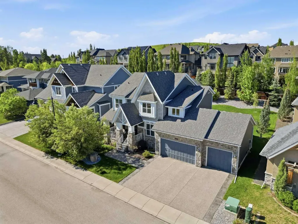 120 Fortress Bay SW Calgary AB T3H 0T3