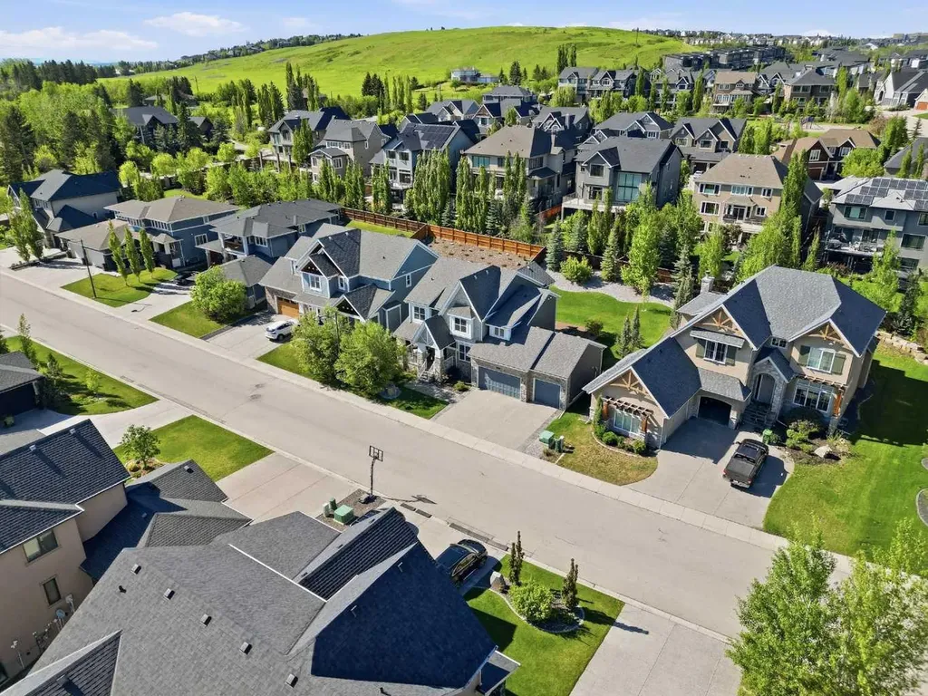 120 Fortress Bay SW Calgary AB T3H 0T3